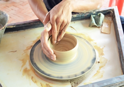 クメールセラミック　伝統陶芸体験と陶器ペインティング