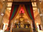 歴史あるワットボー寺院とキリングフィールド訪問
