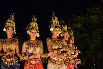 アンコール・センチュリー (Angkor Century) / 伝統舞踊アプサラショーとクメール料理【かんたんWEB予約/ミールクーポン】